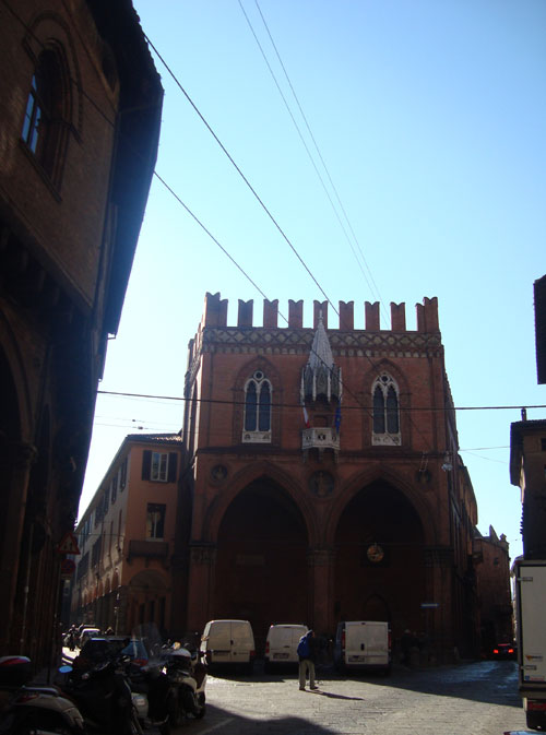 Palazzo Mercanzia Bologna